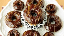 Çıtır ve Kremalı Donut Tarifi - Videolu